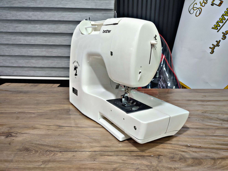 چرخ خیاطی برادر m7100