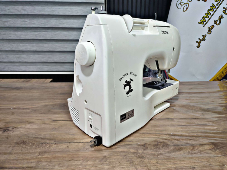چرخ خیاطی برادر m7100